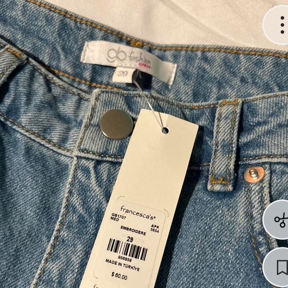 Francesca's Collections NWT Straight‑Leg Jeans with Pink Heart Appliqués - Picture 2 of 4